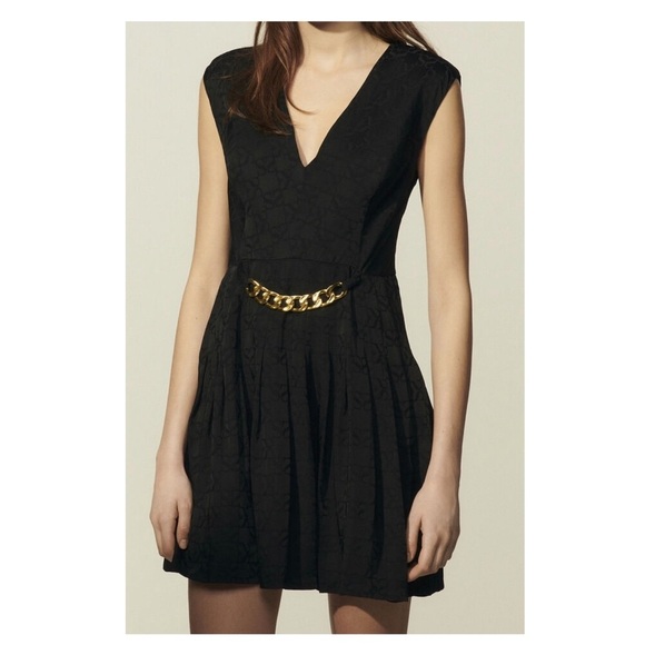 Sandro Aurora Jacquard Dress w Chain Detail in Black. - Picture 1 of 8